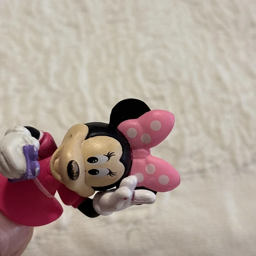 Disney Figurine 2